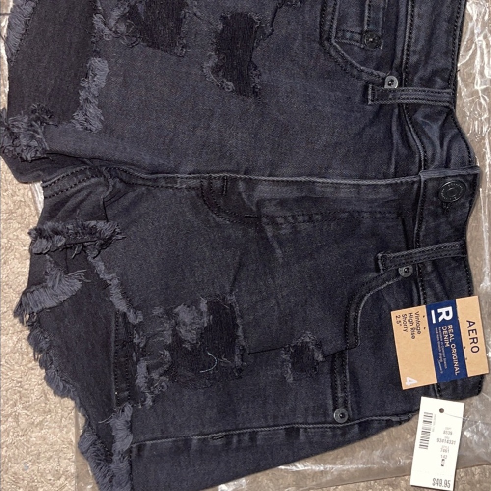 Aeropostale shorts
Size 4.